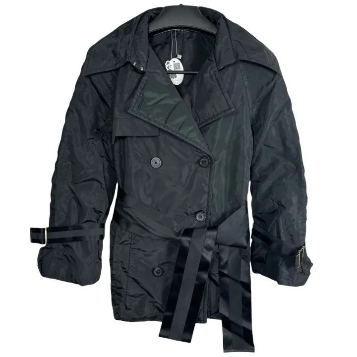 Gucci Gucci Black Double-Breasted Nylon Coat with Belt Size M / US 6-8 / IT 42-44 - 1 Thumbnail