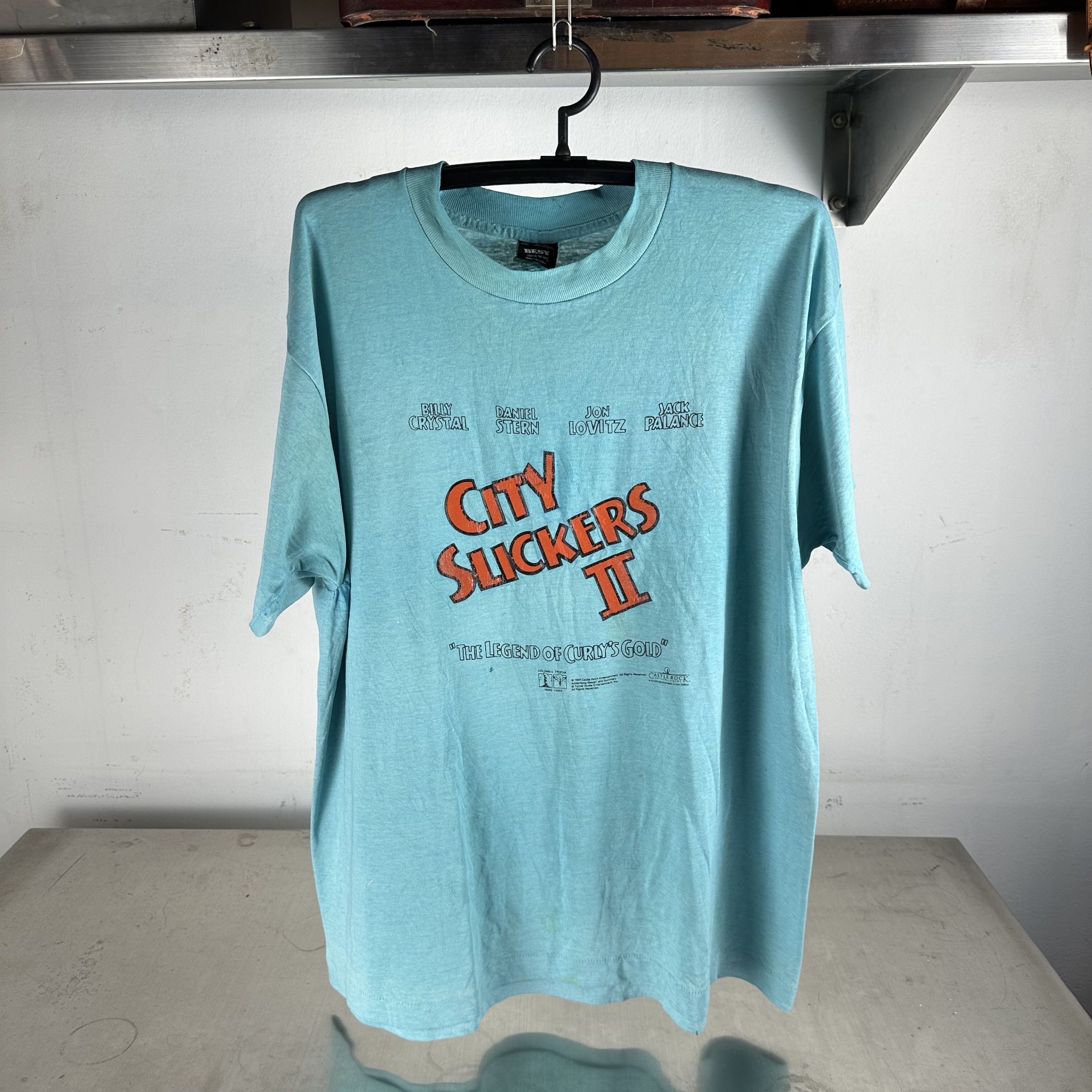 Vintage 1994 City Slickers II The Legend of Curly's Gold Movie Tee Size US XL / EU 56 / 4 - 1 Thumbnail