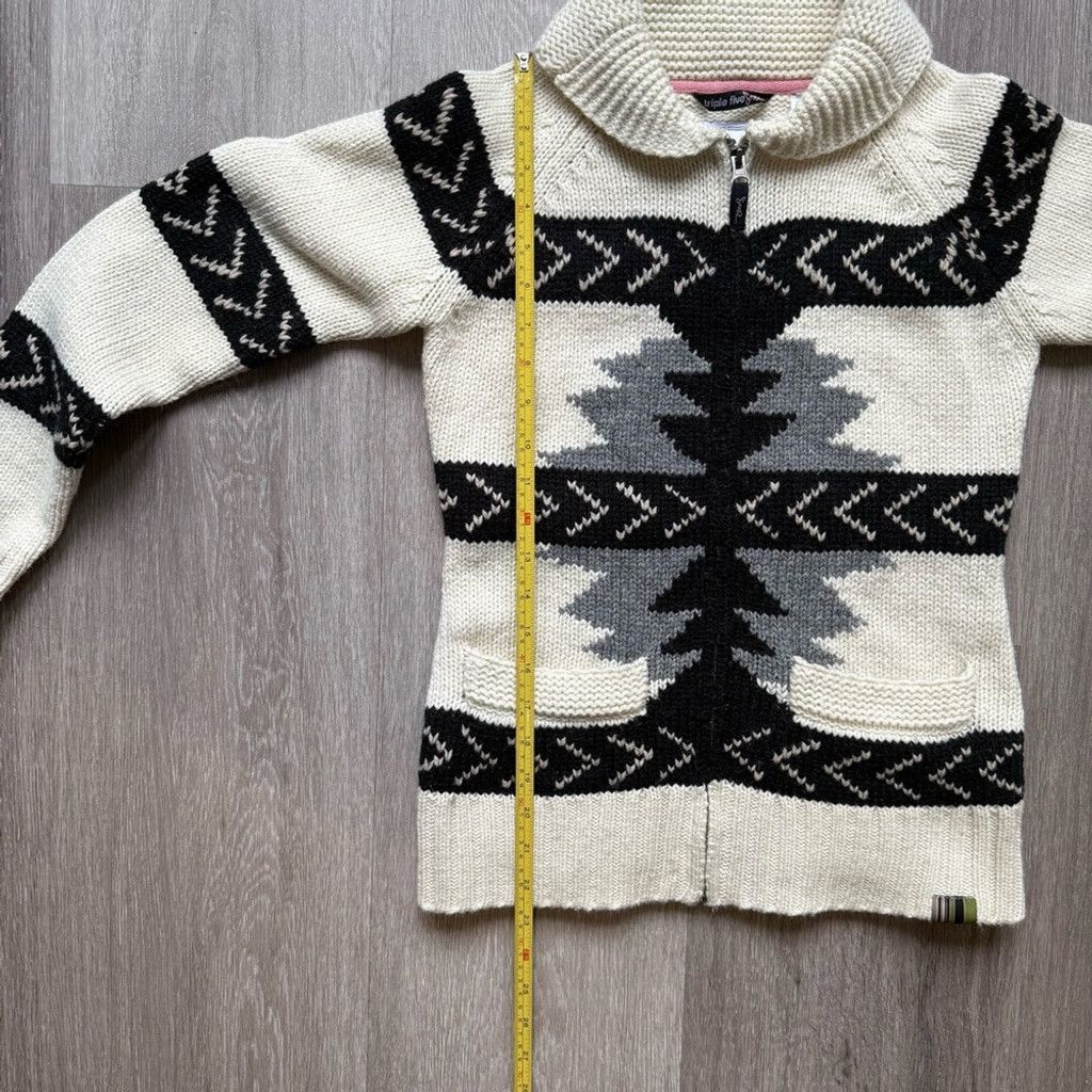 The Unbranded Brand Triple Five Soul Cream and Black Cowl Neck Zip Up Sweater Size M / US 6-8 / IT 42-44 - 4 Thumbnail