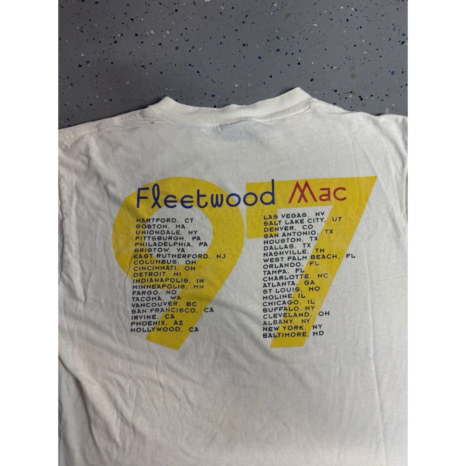 Giant 1997 Fleetwood Mac Tour Tee XL Stevie Nicks Fleetwood Mac Size US XL / EU 56 / 4 - 8 Thumbnail