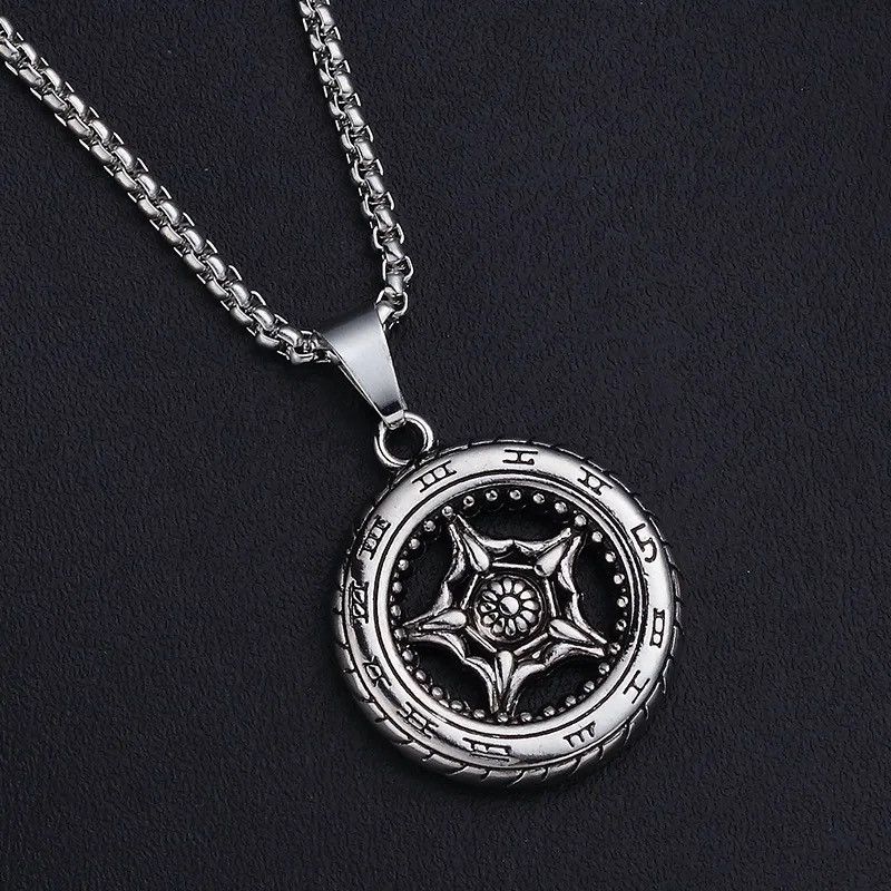 Jewelry Necklace Spearhead Cross Pendant Size ONE SIZE - 1 Preview