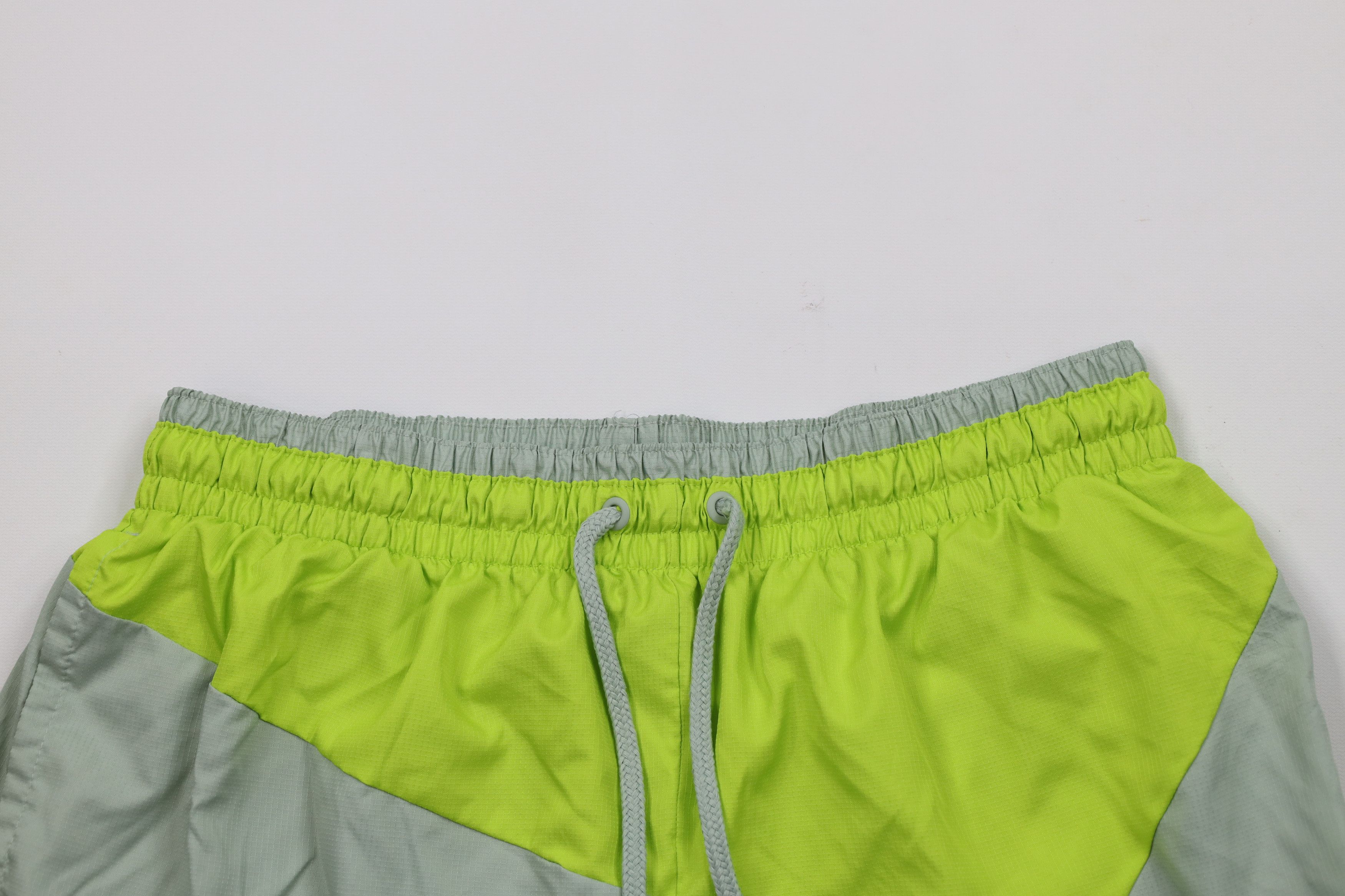 Nike × Vintage Nike Block Lined DNA Woven Basketball Gym Shorts Light Green Size US 34 / EU 50 - 2 Thumbnail
