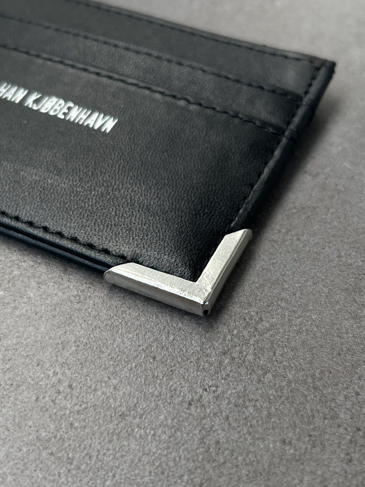 Han Kjobenhavn !DS! SS22 Han Kjobenhavn Small Logo Black Card Holder Size ONE SIZE - 8 Thumbnail