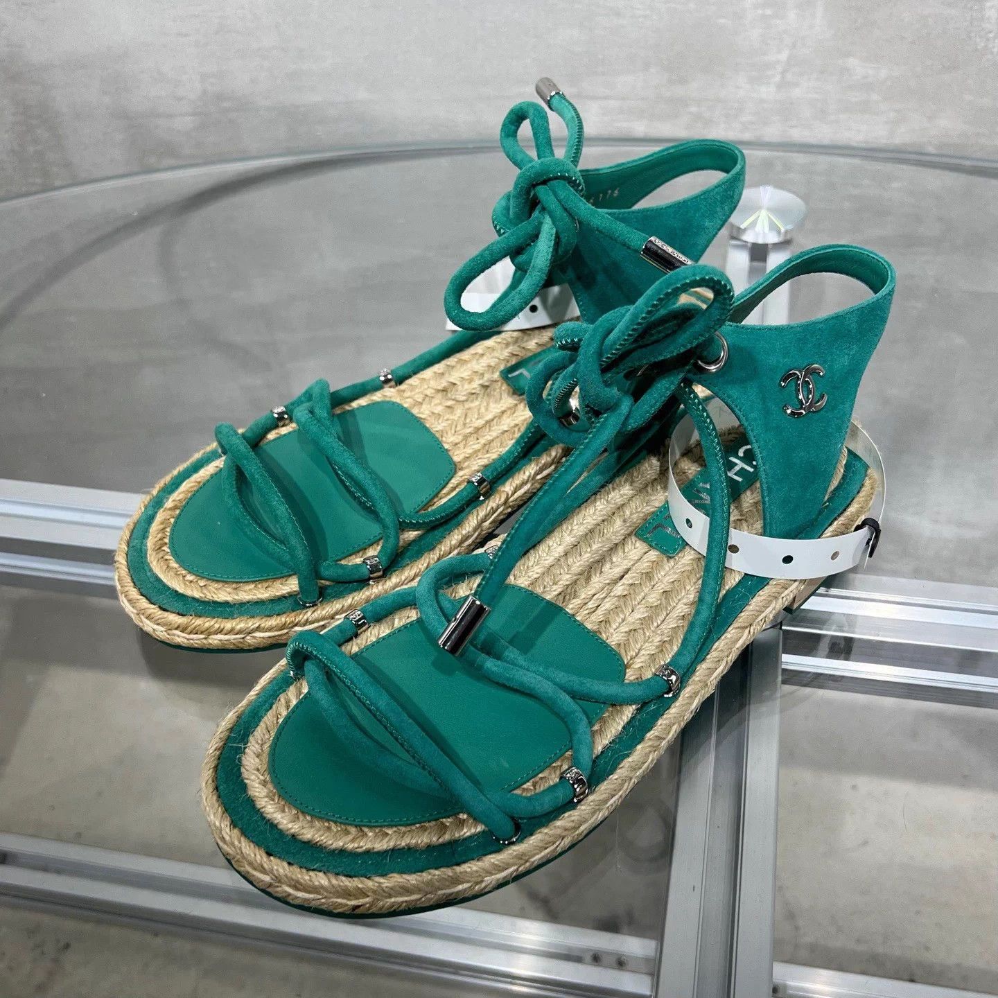 Chanel Chanel Green Straw Sandals 37 New with Box Size US 6 / IT 36 - 2 Thumbnail