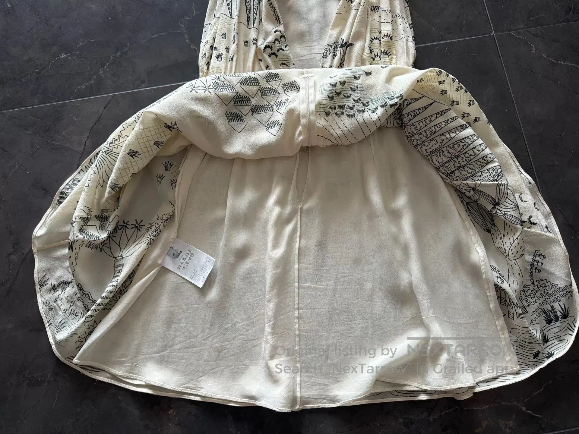 Valentino Valentino Silk Sleeveless Dress. Size US M / EU 48-50 / 2 - 5 Thumbnail