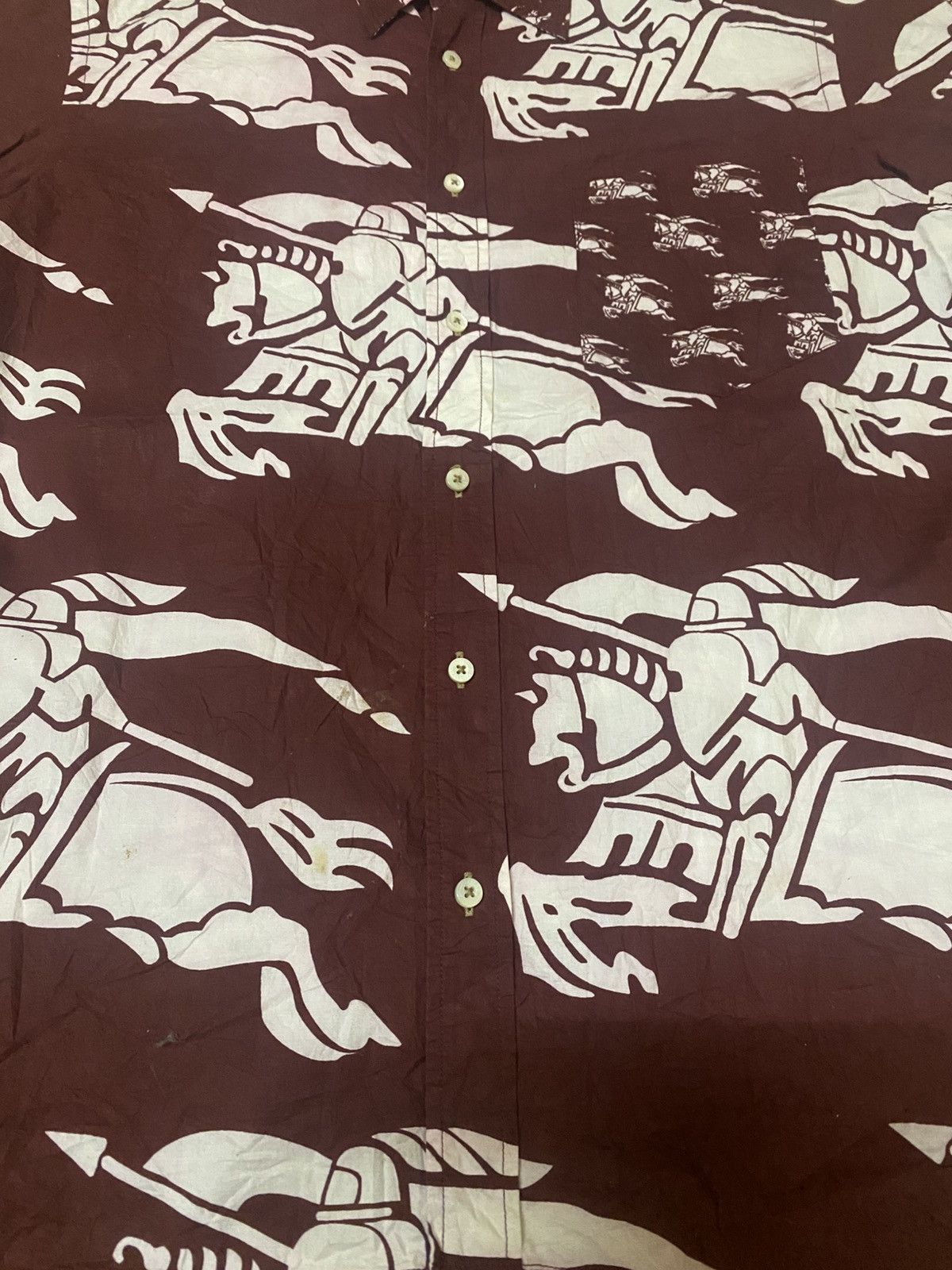 Burberry Burberry Horse Knight Fullrint Big Logo Button Up Shirt Size US M / EU 48-50 / 2 - 3 Thumbnail