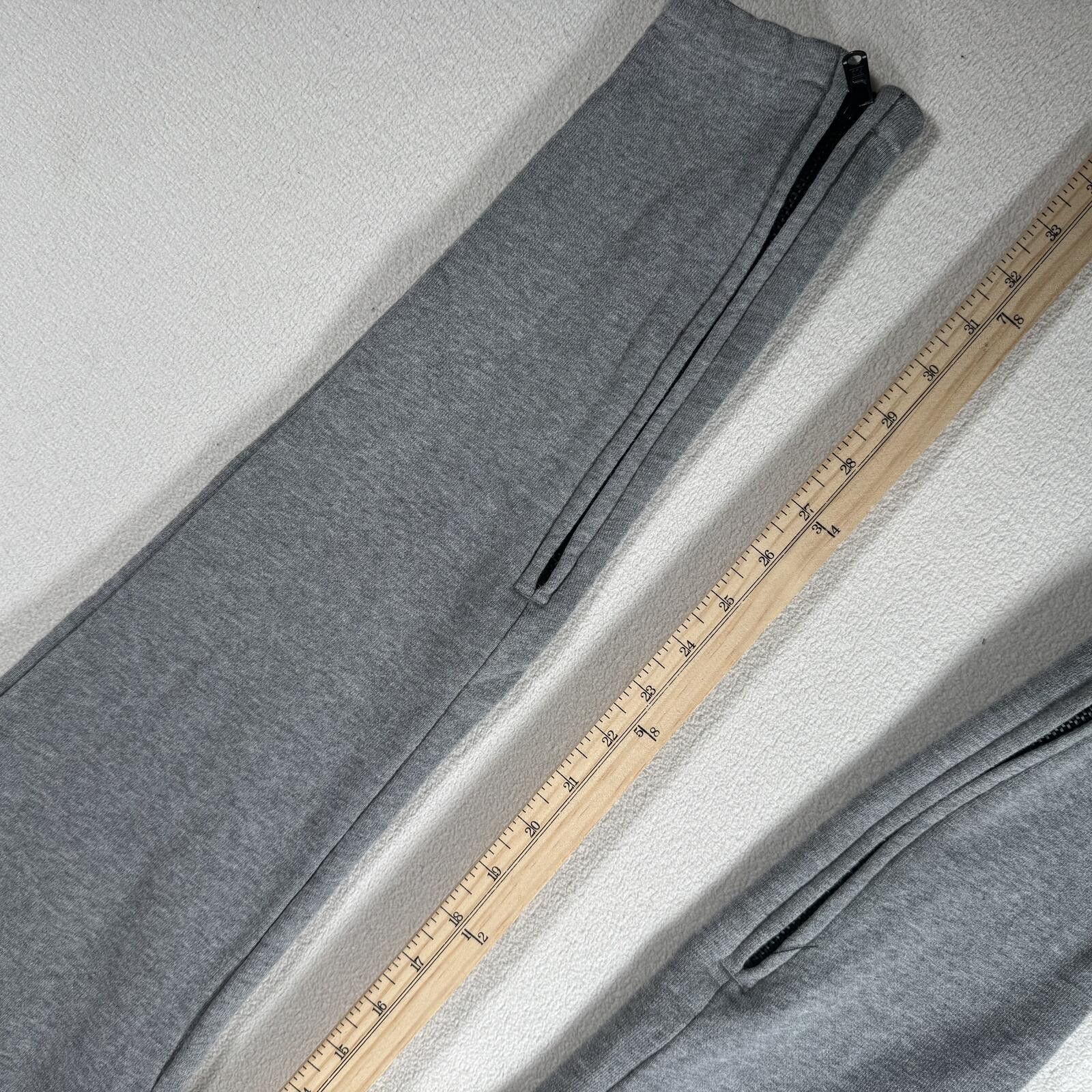Fear of God Essentials Fear Of God Fog Light Grey Cotton Joggers Size US 32 / EU 48 - 7 Thumbnail