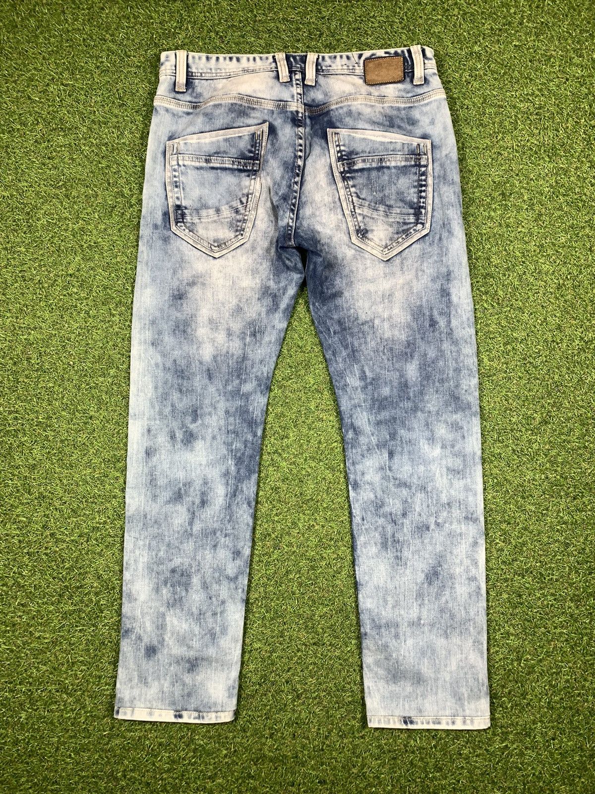 Japanese Brand Vintage Y2K Jeans denim faded Japanese style size 34x32 Size US 34 / EU 50 - 1 Thumbnail