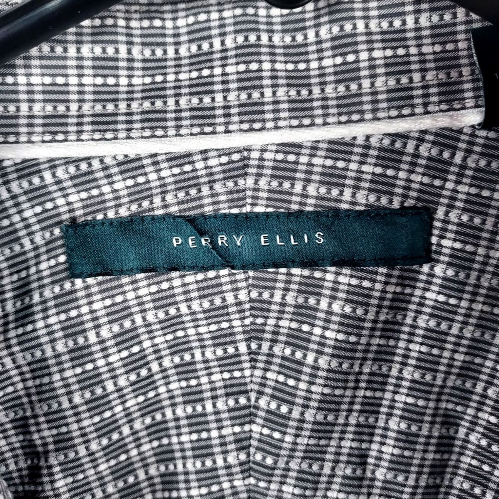 Perry Ellis Perry Ellis Shirt Gray Check Long Sleeve 100% Cotton Men M Medium Button-Up Casual Vintage: No Regular Fit Classic Collar Women's? Size US M / EU 48-50 / 2 - 2 Thumbnail