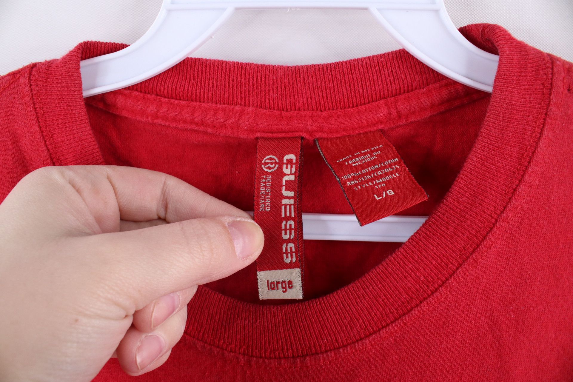 Guess Vintage Y2K Guess Jeans Out Baggy Fit T-Shirt Red Cotton Size US L / EU 52-54 / 3 - 6 Thumbnail