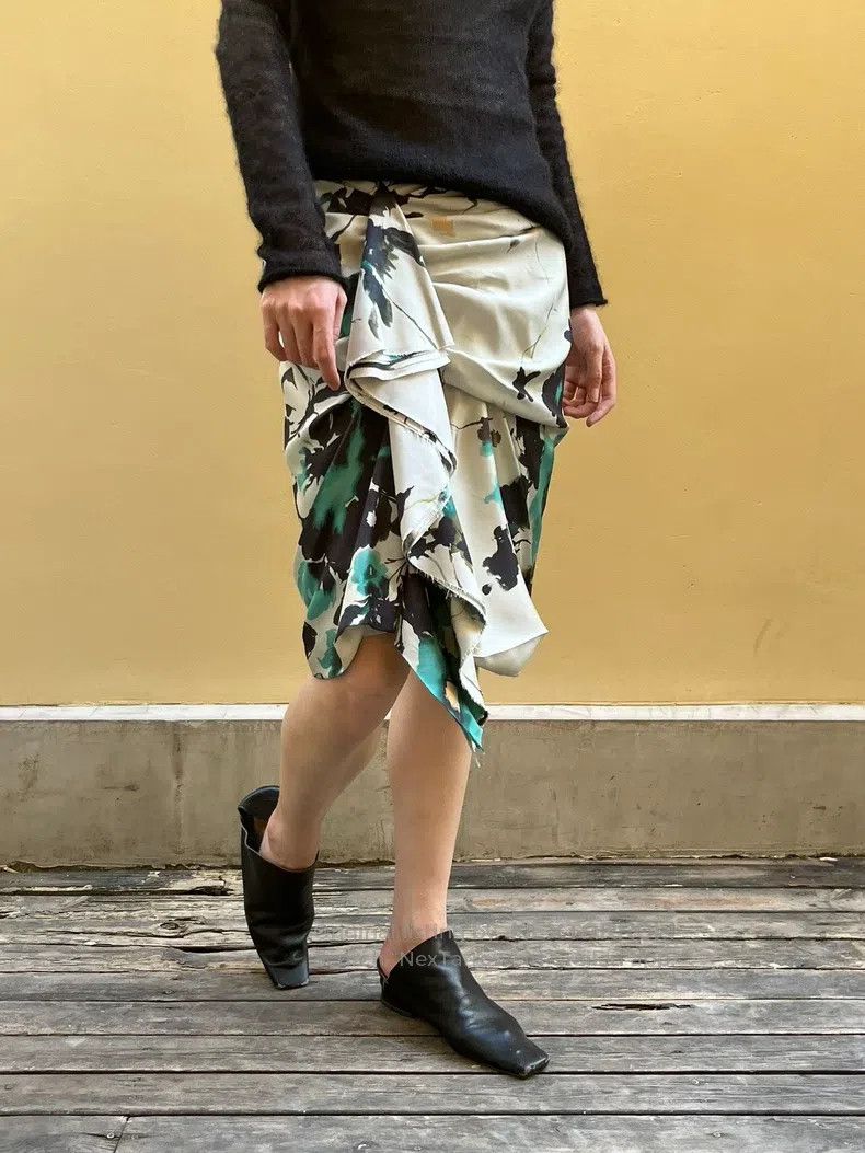 Dries Van Noten Dries Van Noten Pure and innocent silk-printed pleated des Size 39" - 2 Thumbnail
