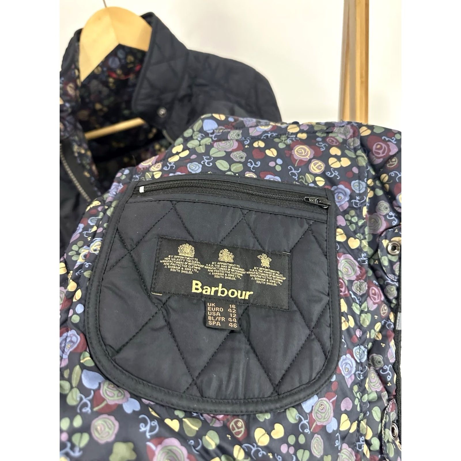 Barbour Barbour Jacket Quilted Navy Floral Lined Belted Size 12 Womens USA 12 UK 16 Ships Barbour Quilted Jacket Womens Navy Floral Belted Size 12 US 12 UK 16 Size XL / US 12-14 / IT 48-50 - 3 Thumbnail