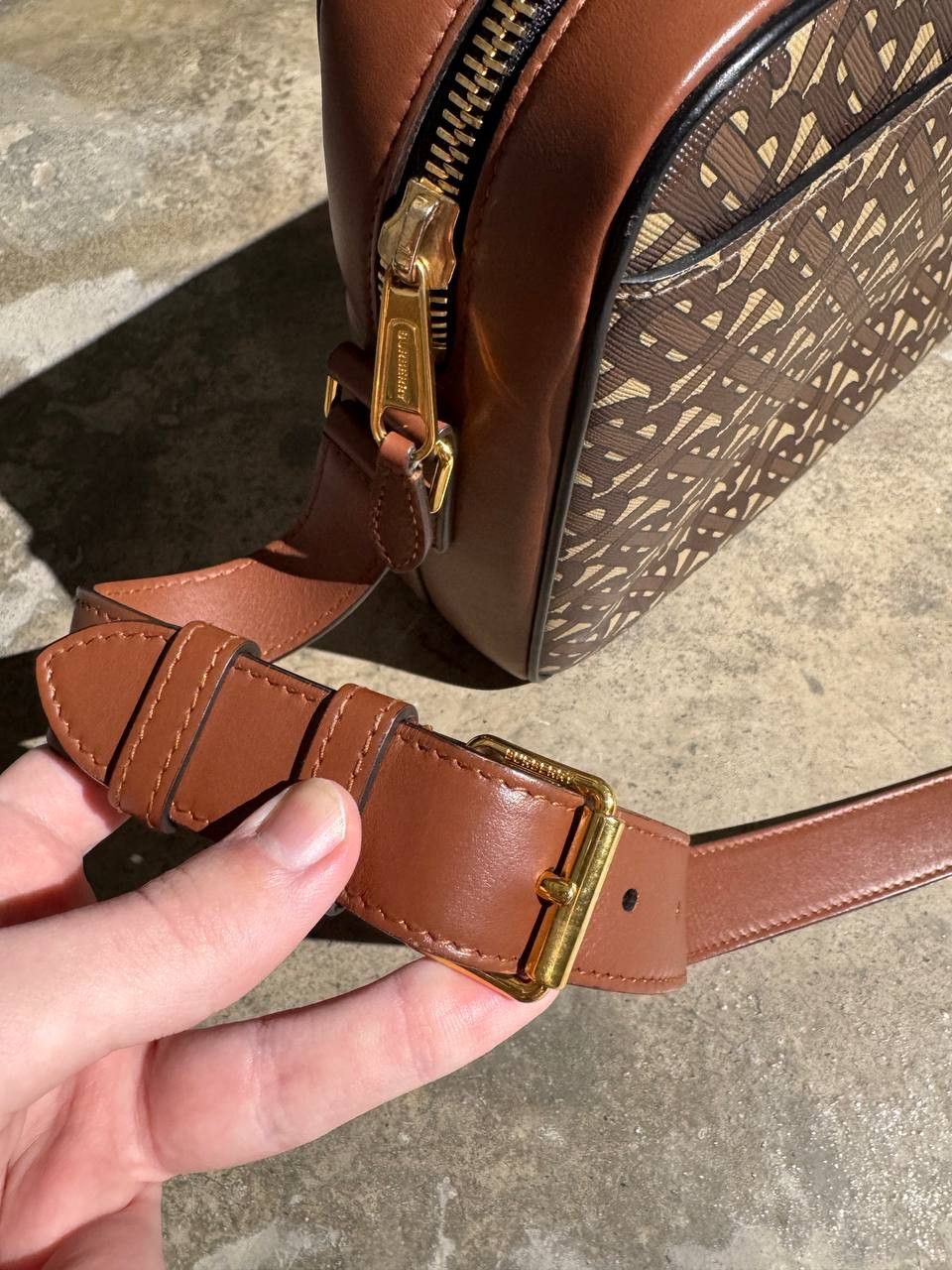 Burberry Burberry Pre-Owned 2010s TB Monogram Print Crossbody Bag Size ONE SIZE - 10 Thumbnail
