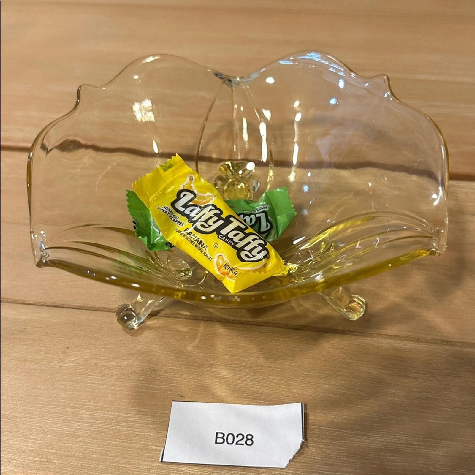 Other Glass Candy Dish Antique 3-footed bowl light canary yellow Size ONE SIZE - 3 Thumbnail