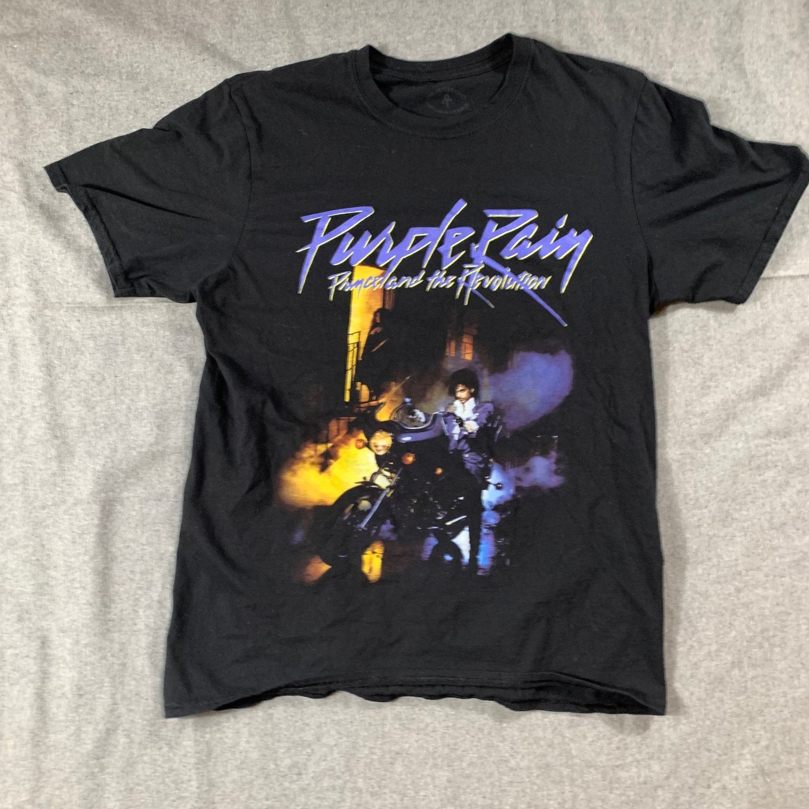 Other Purple Rain Shirt Women Medium Black Short Sleeve Size M / US 6-8 / IT 42-44 - 1 Thumbnail