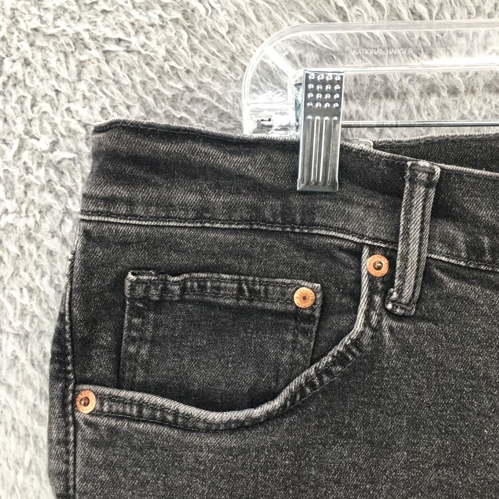 H&M H&M Skinny Fit Jeans Mens 38x32 Grey Denim Mid Rise Zip Fly Jeans Mens Regular 5-Pocket Design Charcoal Wash Modern Fit Mens Grey Denim 90s? Size US 38 / EU 54 - 3 Thumbnail