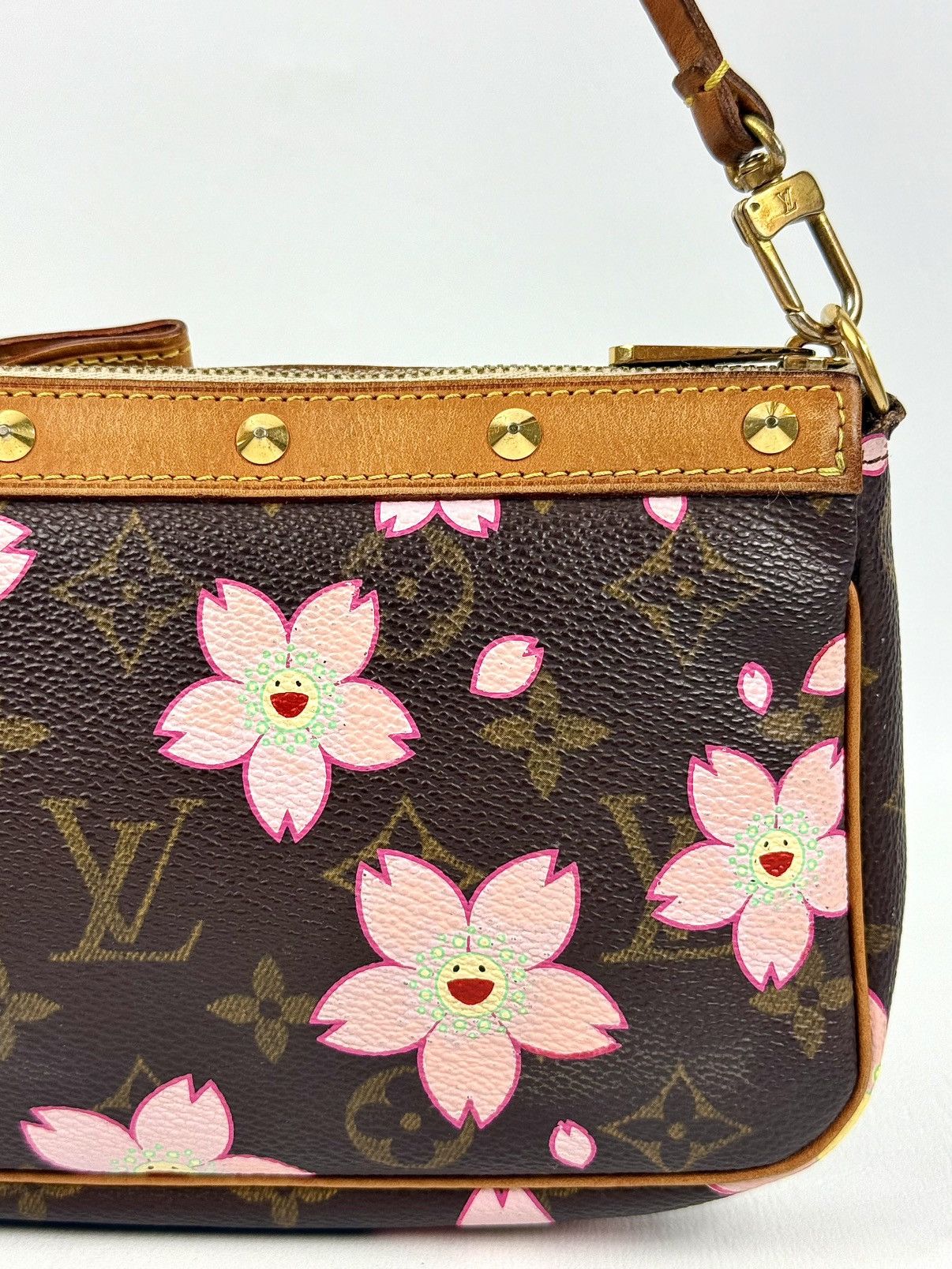 Louis Vuitton × Takashi Murakami Louis Vuitton - Murakami - SS/03 - Cherry Blossom - Pochette Size ONE SIZE - 15 Thumbnail
