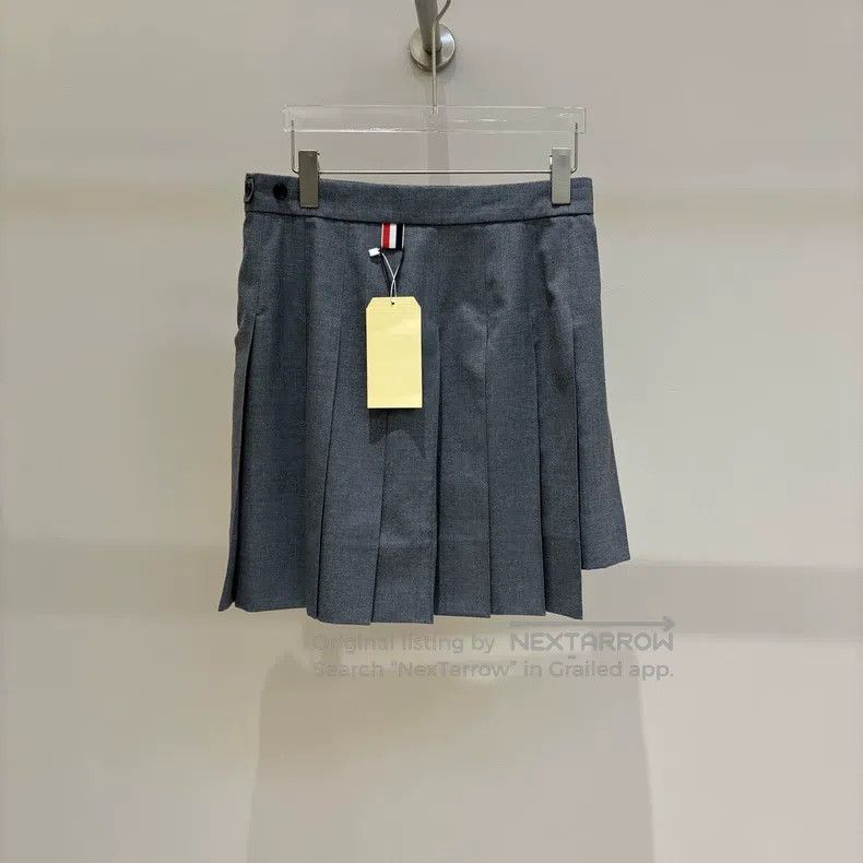 Thom Browne Thom Browne Classic Pleated Skirt - Medium Gray Size 24" / US 00 / IT 34 - 2 Thumbnail