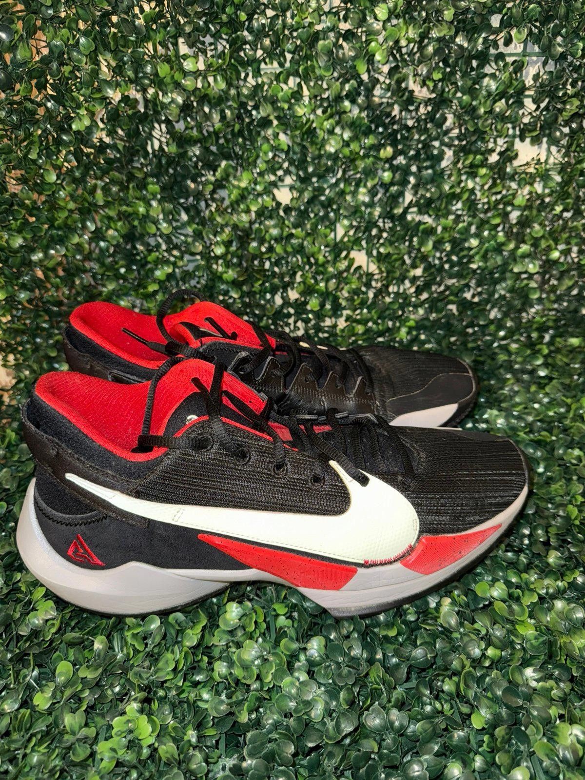 Nike Men's Nike Zoom Freak 2 Bred 2020 black red size 11.5 Size US 11.5 / EU 44-45 - 4 Thumbnail