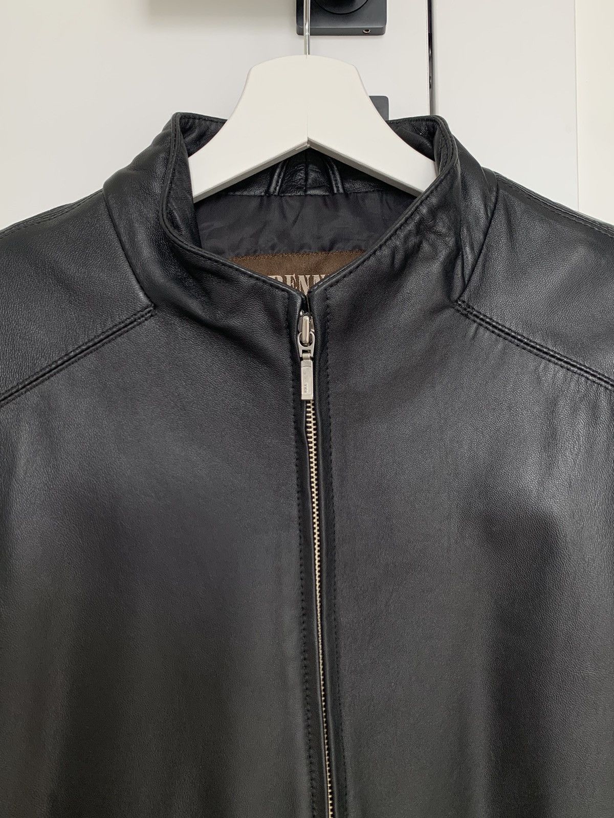 Leather Black leather Jacket casual classic style Size US M / EU 48-50 / 2 - 4 Thumbnail