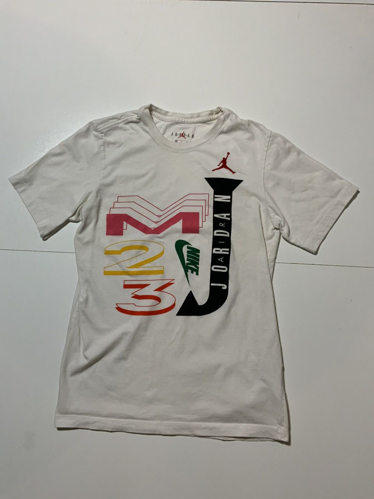 Jordan Brand Air Jordan Nike Retro Graphic MJ 23 Swoosh Jumpman T-Shirt Size US S / EU 44-46 / 1 - 1 Thumbnail