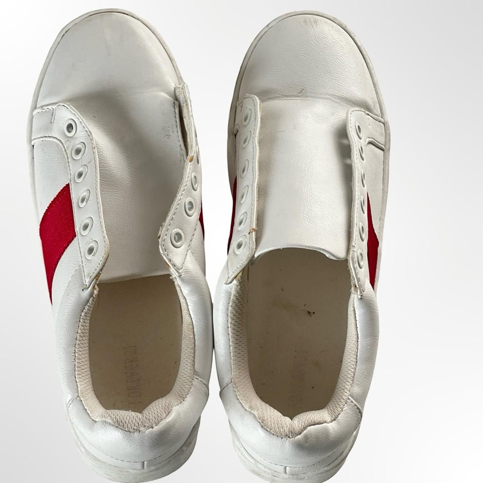 Forever 21 Forever 21 White Sneakers with Red Stripe in size 6 Size US 6 / IT 36 - 3 Thumbnail