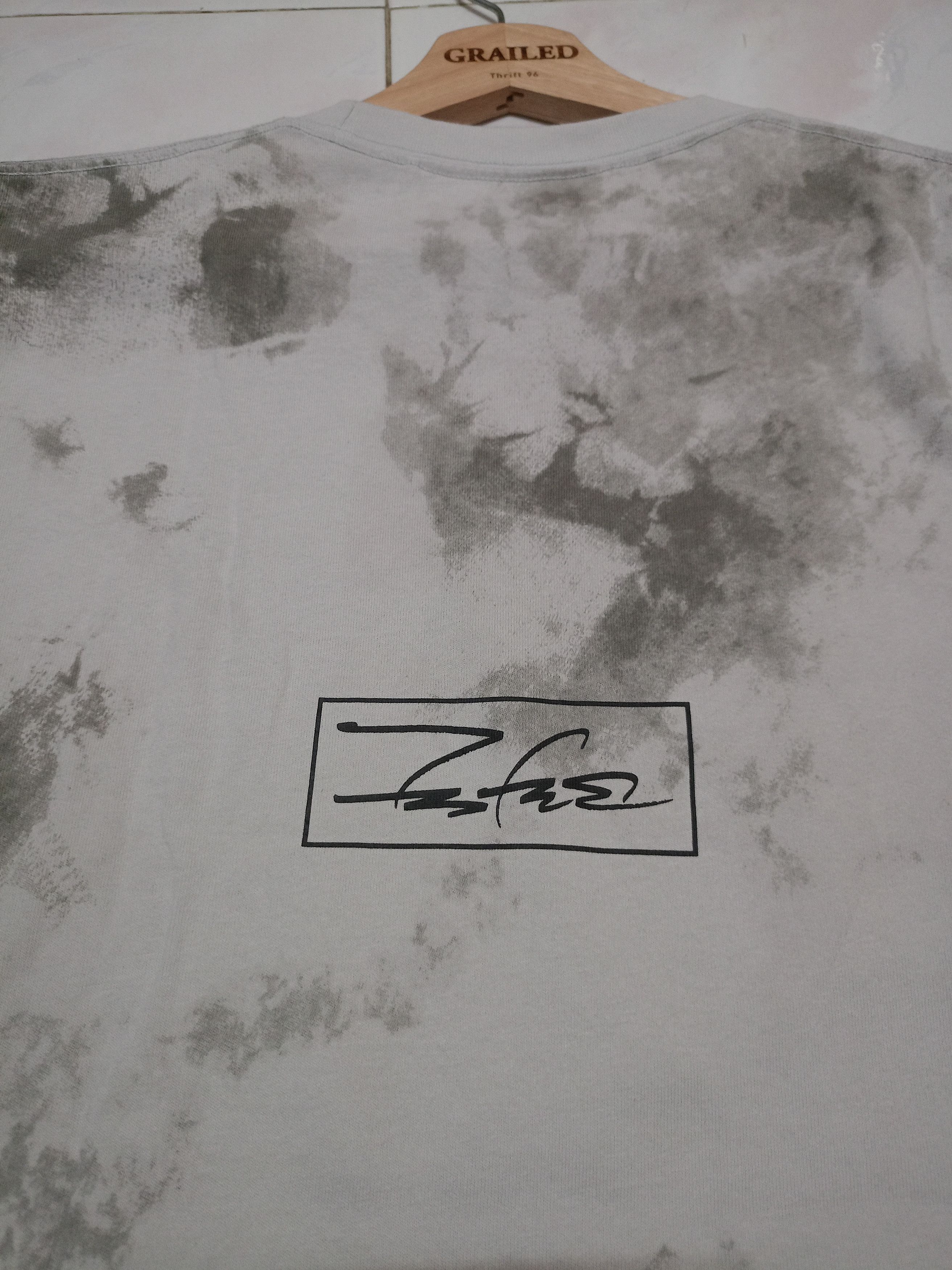 Futura × Uniqlo Uniqlo X Fatura x Japanese brand Size US L / EU 52-54 / 3 - 6 Thumbnail