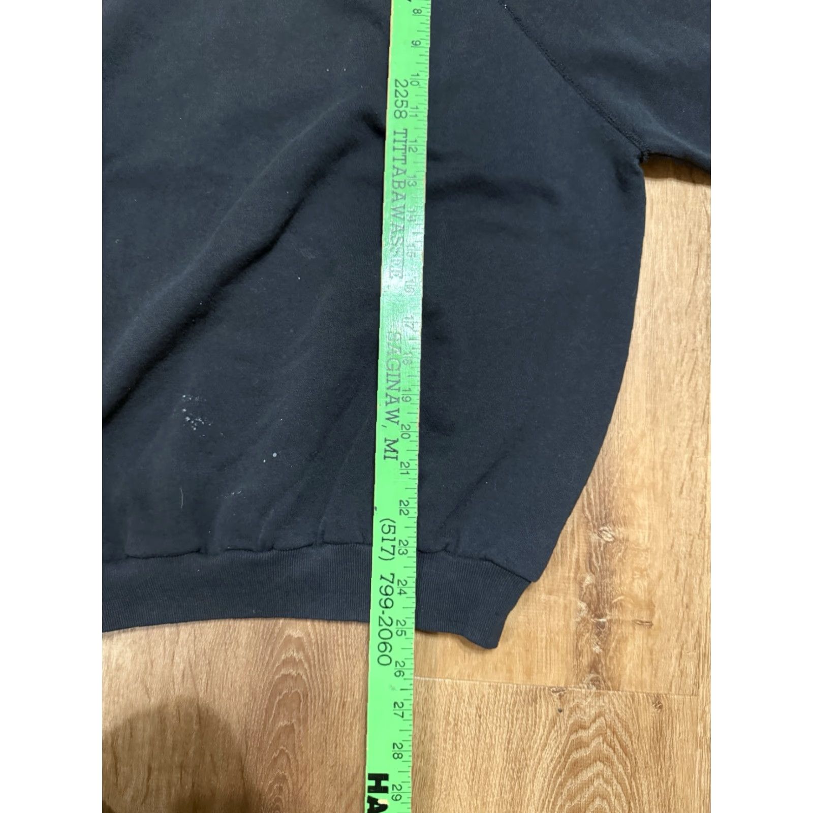 Tultex VINTAGE Tultex 90s Black Crewneck Sweatshirt Boxy Large Men L Sun Faded Distressed Pullover Sweatshirt Size US L / EU 52-54 / 3 - 7 Thumbnail