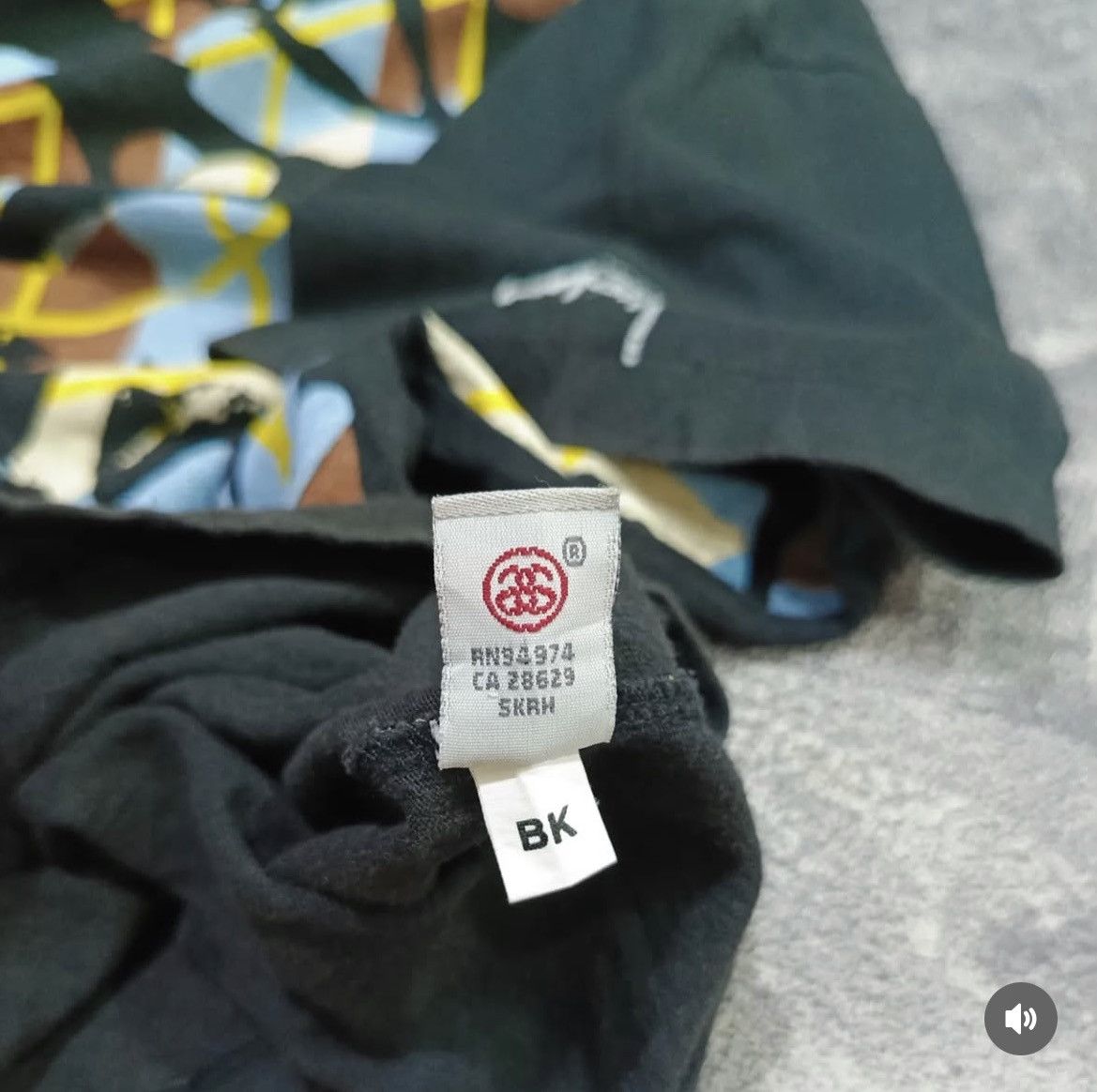 Stussy Rare 90’s Stussy All Over Stussy Skull and Cross Bones Size US XL / EU 56 / 4 - 6 Thumbnail