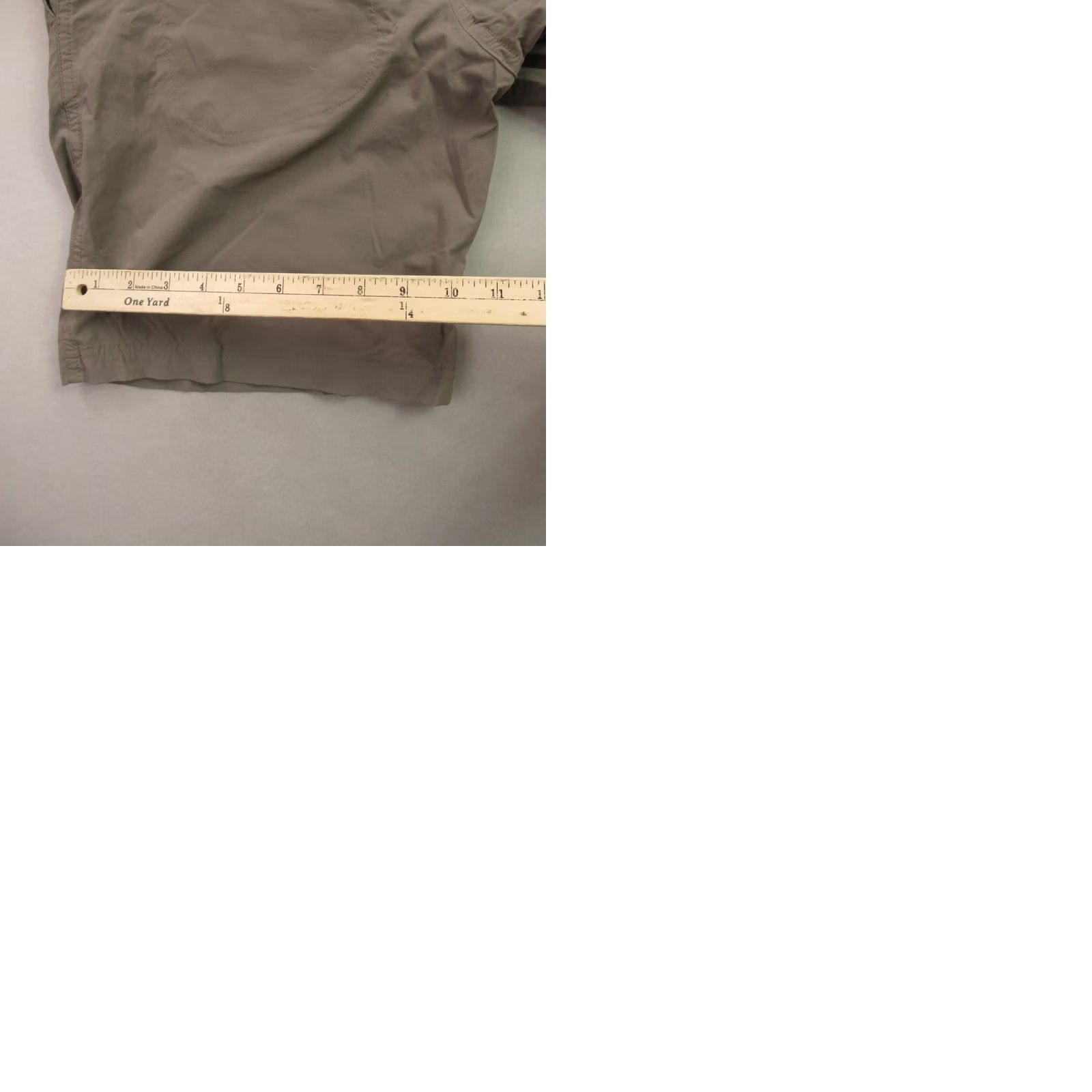 Vintage LL Bean Shorts Womens 6 Lightweight Outdoors Chino Pockets Snap Beige Gray Size 28" / US 6 / IT 42 - 9 Thumbnail