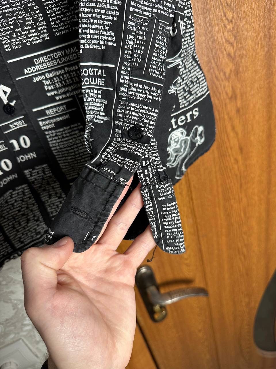 John Galliano JOHN GALLIANO NEWSPAPER PRINT LONG SLEEVES SHIRT Size M Size US M / EU 48-50 / 2 - 11 Thumbnail