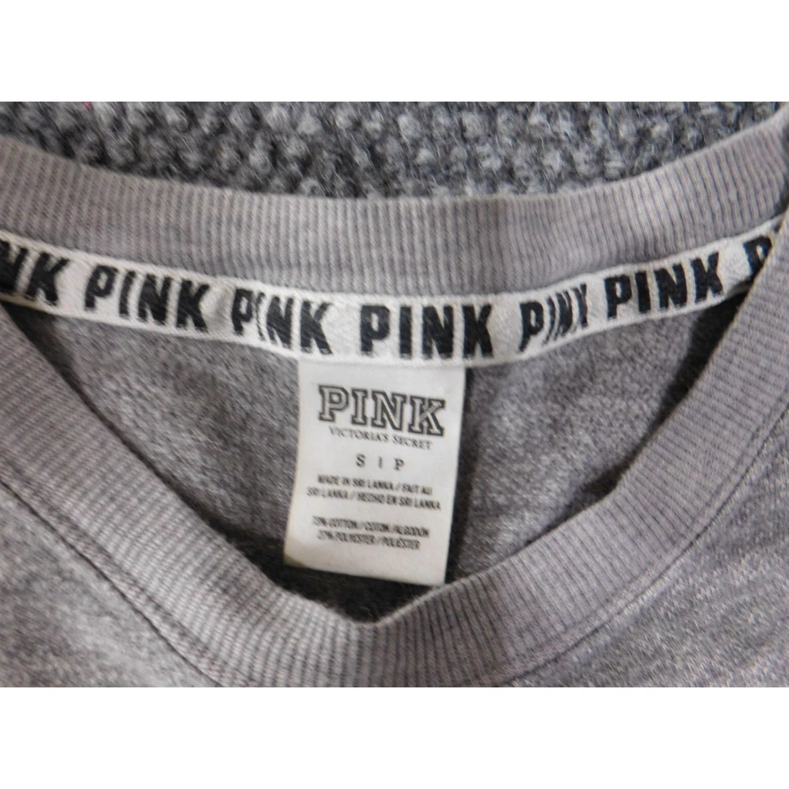 Victoria's Secret Victoria's Secret PINK Sweatshirt Womens V-Neck Raglan Sleeve Knit Love Gray Small Pullover Seasonal Fall Modern Logo Shirt New Size S / US 4 / IT 40 - 5 Thumbnail