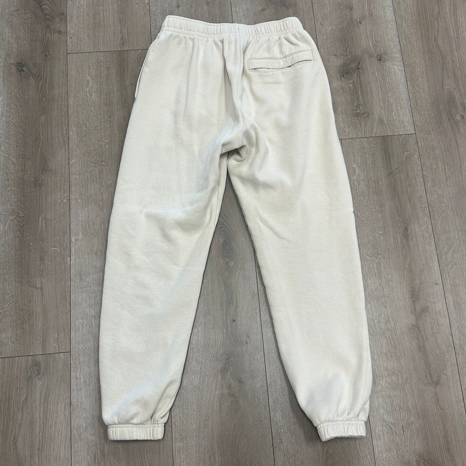 Nike Nike Sportswear Club Fleece joggers Sweatpants size Small S Size US 30 / EU 46 - 5 Thumbnail