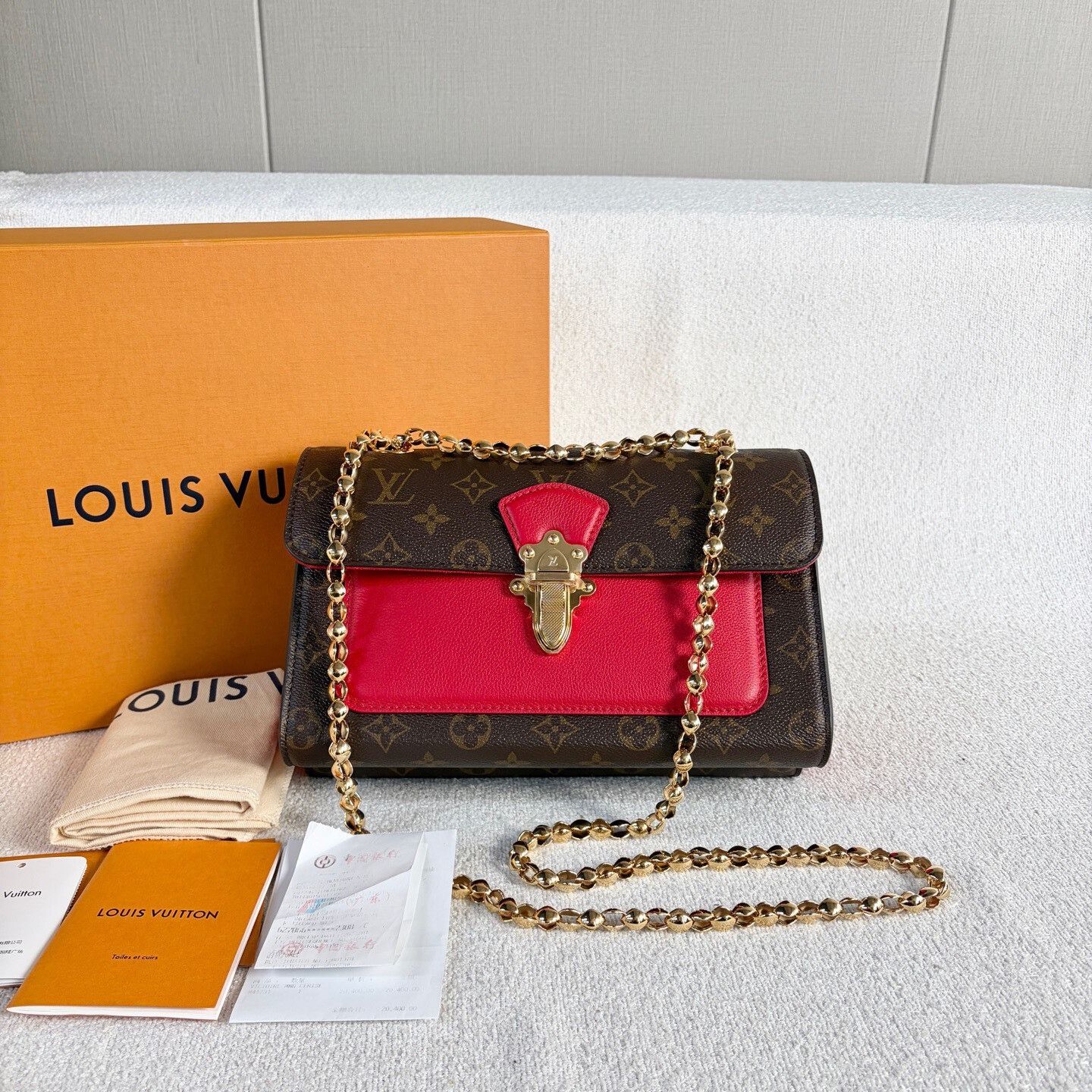 Louis Vuitton Pre-loved Bag Very good condition Size ONE SIZE - 1 Thumbnail