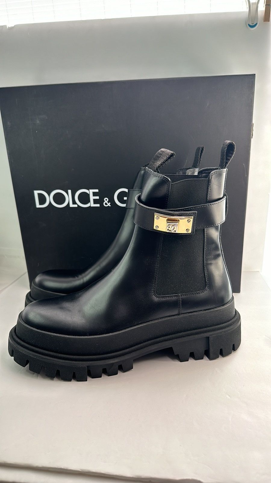 Dolce & Gabbana Dolce&Gabbana Lug Sole Chelsea Boot Women’s Shoes Size US 11 / IT 41 - 10 Thumbnail