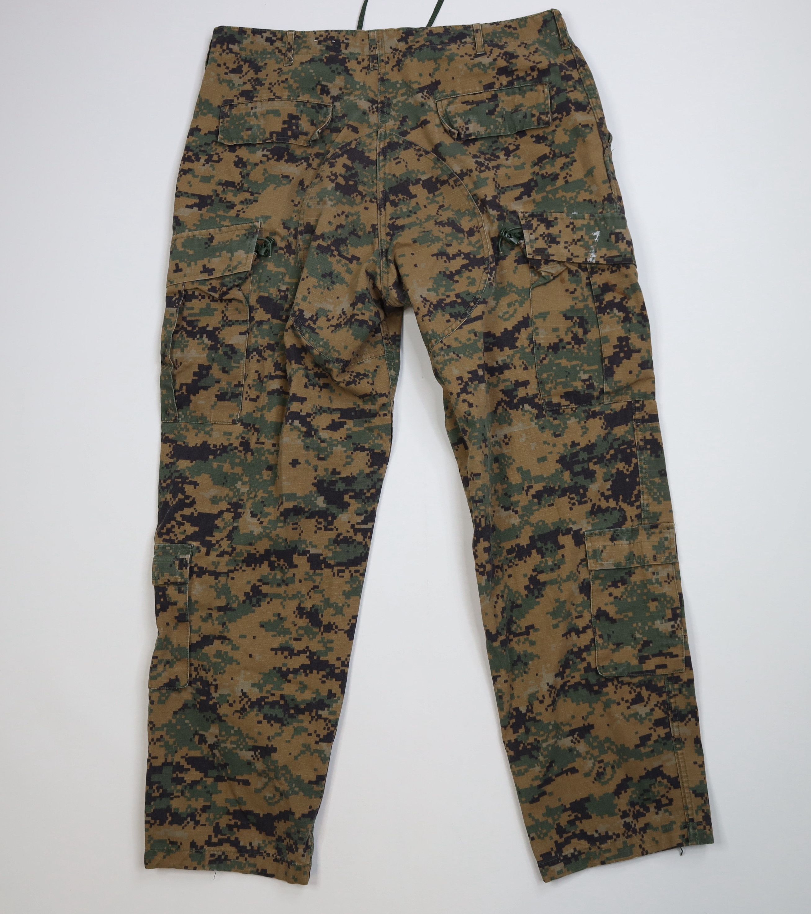 Vintage Vintage Streetwear Digital Camouflage Cargo Pants Combat Size US 36 / EU 52 - 12 Thumbnail