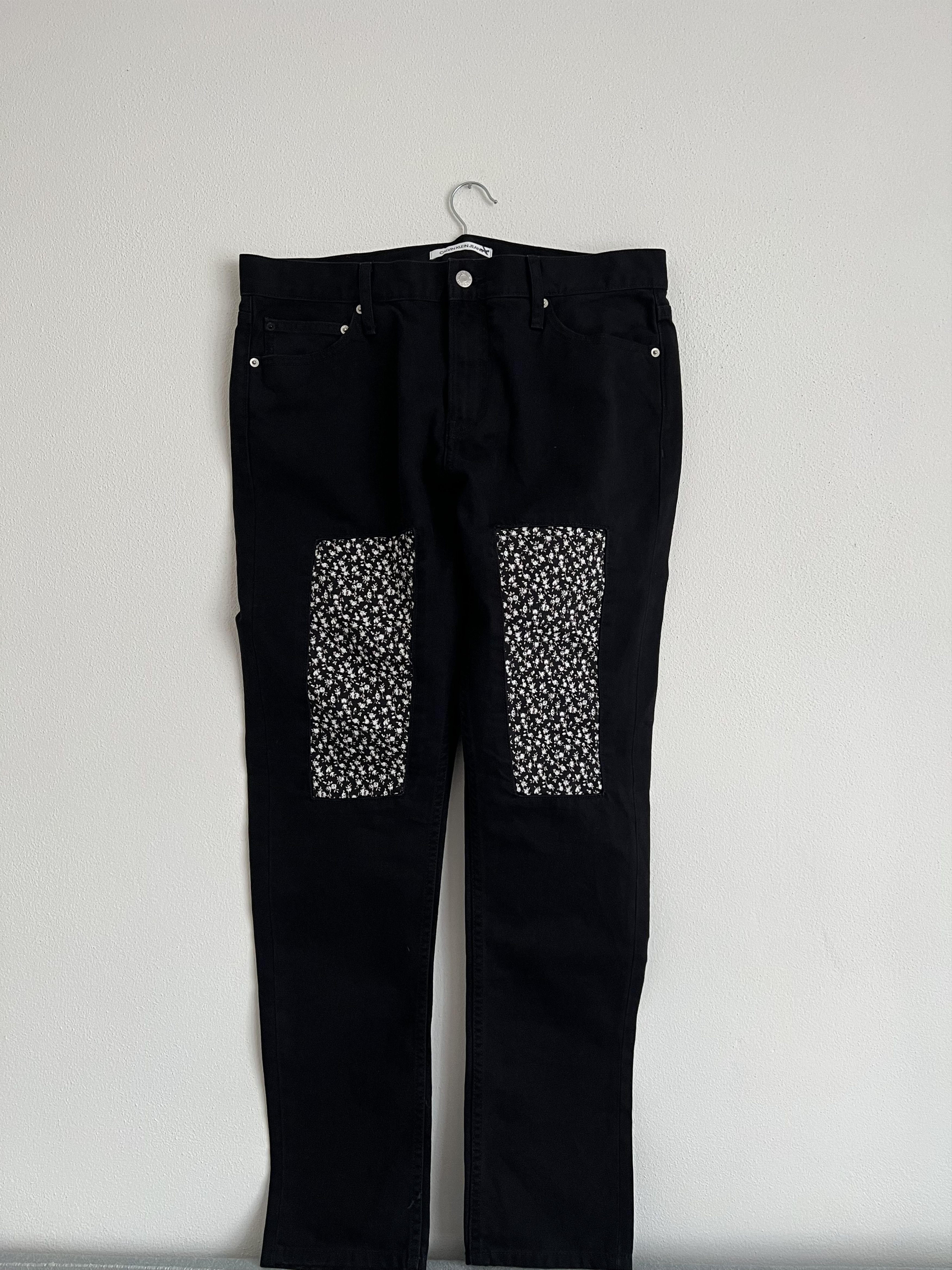 Calvin Klein CKJ Calvin Klein Jeans 205W39NYC Mid Rise Slim Floral Patch Size 31" - 3 Thumbnail