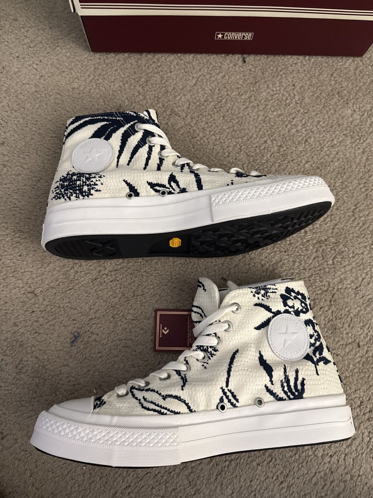 Converse Converse First String Hi Floral Size US 11 / EU 44 - 2 Thumbnail