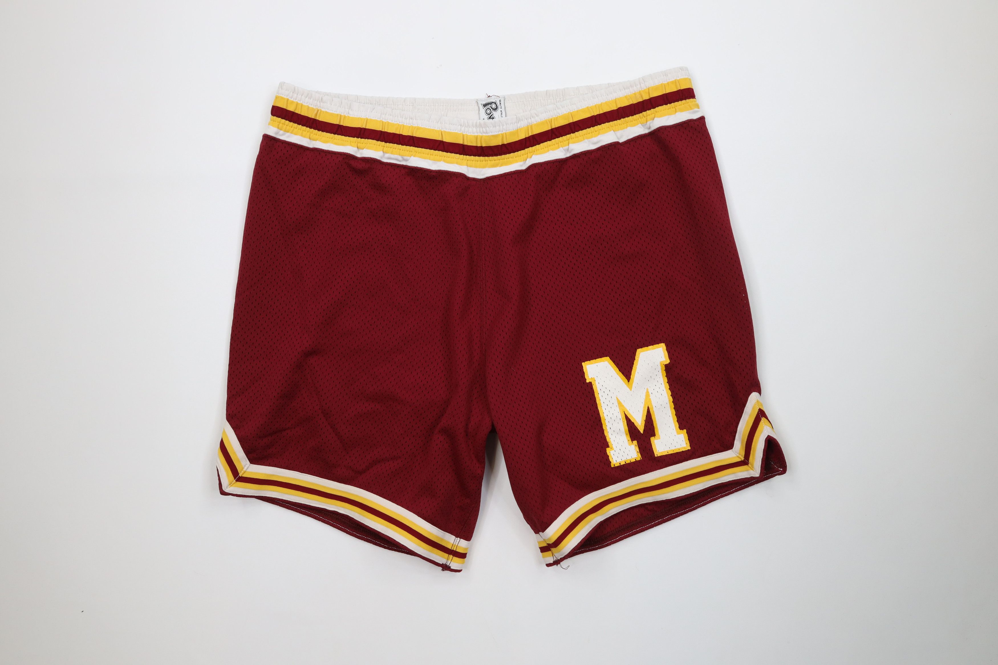 Vintage Vintage 70s 80s Streetwear Heavyweight Basketball Shorts USA Size US 36 / EU 52 - 1 Thumbnail