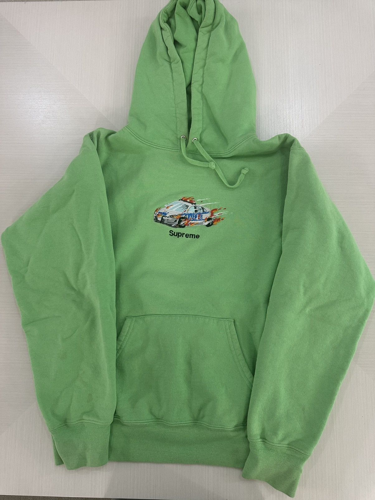 Supreme Supreme Cop Car Hoodie bright green FW19 used sz M Size US M / EU 48-50 / 2 - 2 Thumbnail
