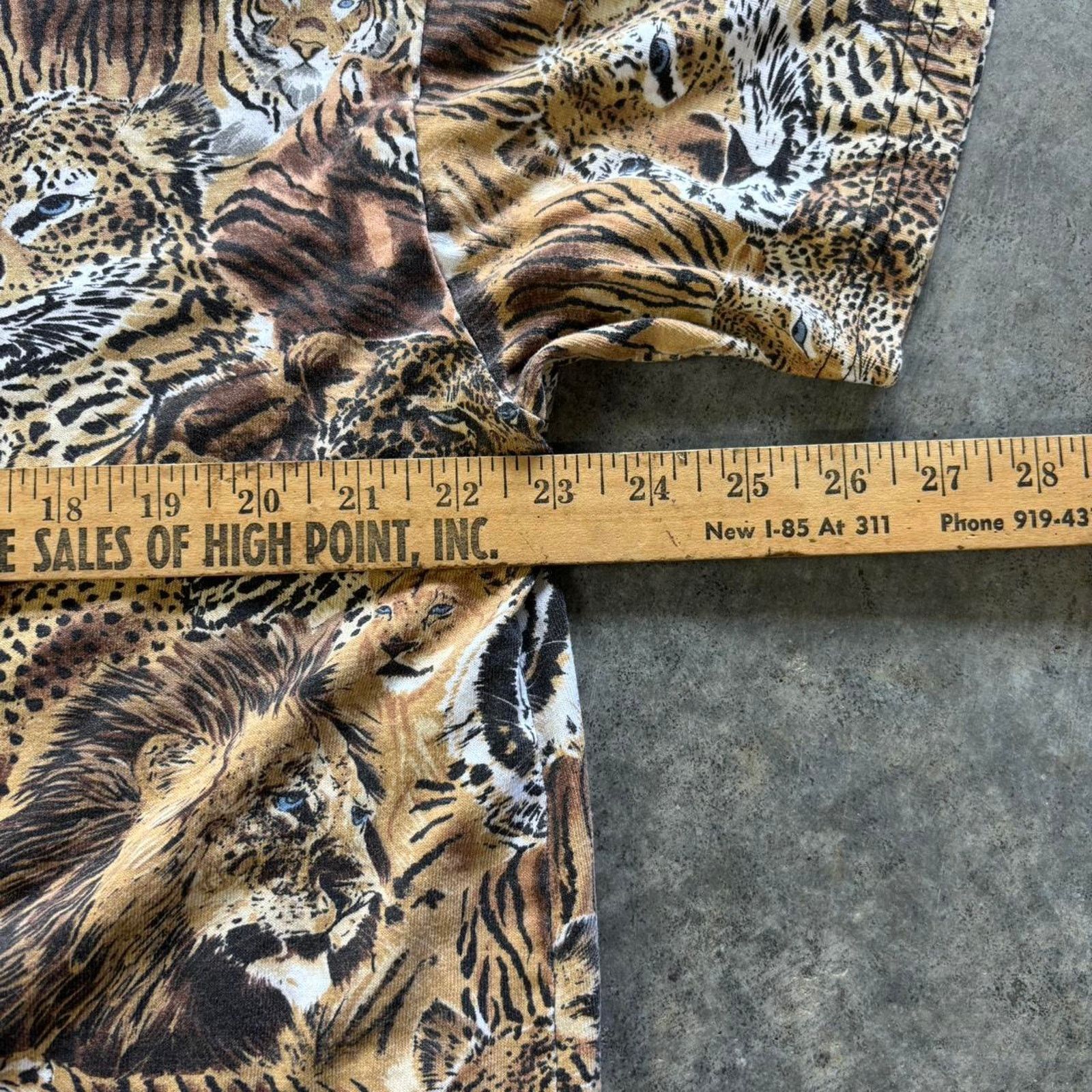 Vintage 90s All Over Print Tiger & Lion T-shirt Size L / US 10 / IT 46 - 4 Thumbnail