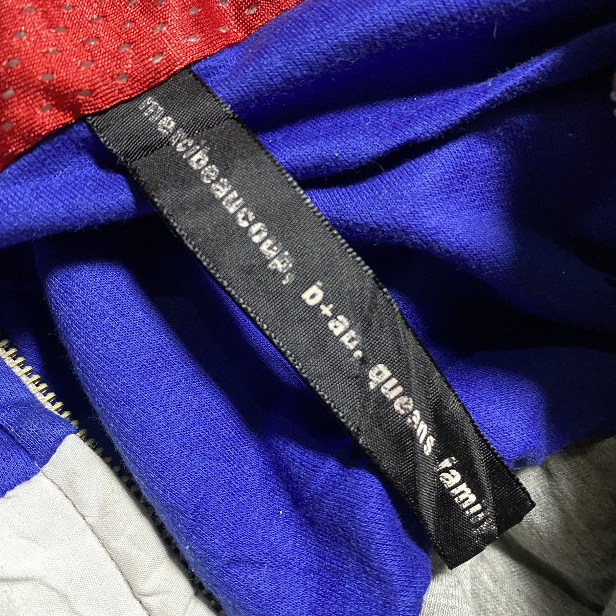 mercibeaucoup Issey Miyake Mercibeacoup Vintage Crop Shark Puffer Hoodie Size L / US 10 / IT 46 - 7 Thumbnail