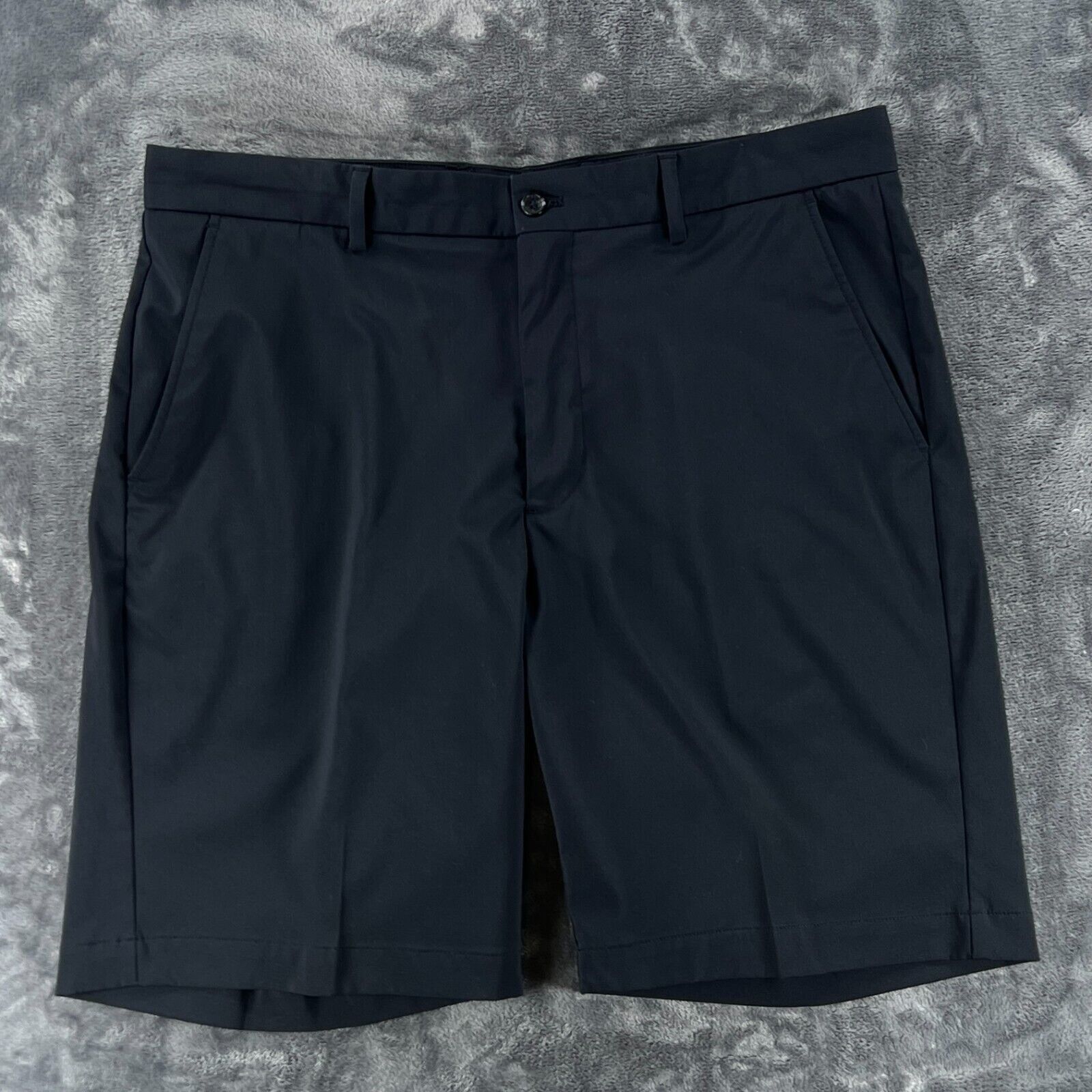 Greg Norman Greg Norman Microfiber Activewear Stretch Black Golf Shorts Size US 36 / EU 52 - 1 Thumbnail