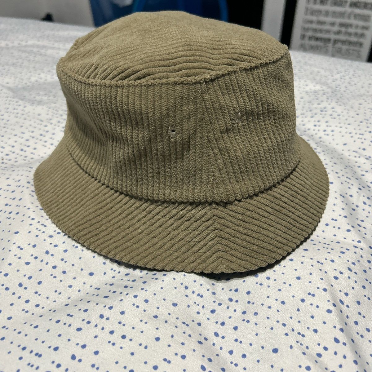 Hollister Cactus Green Corduroy Bucket Hat Size ONE SIZE - 1 Thumbnail