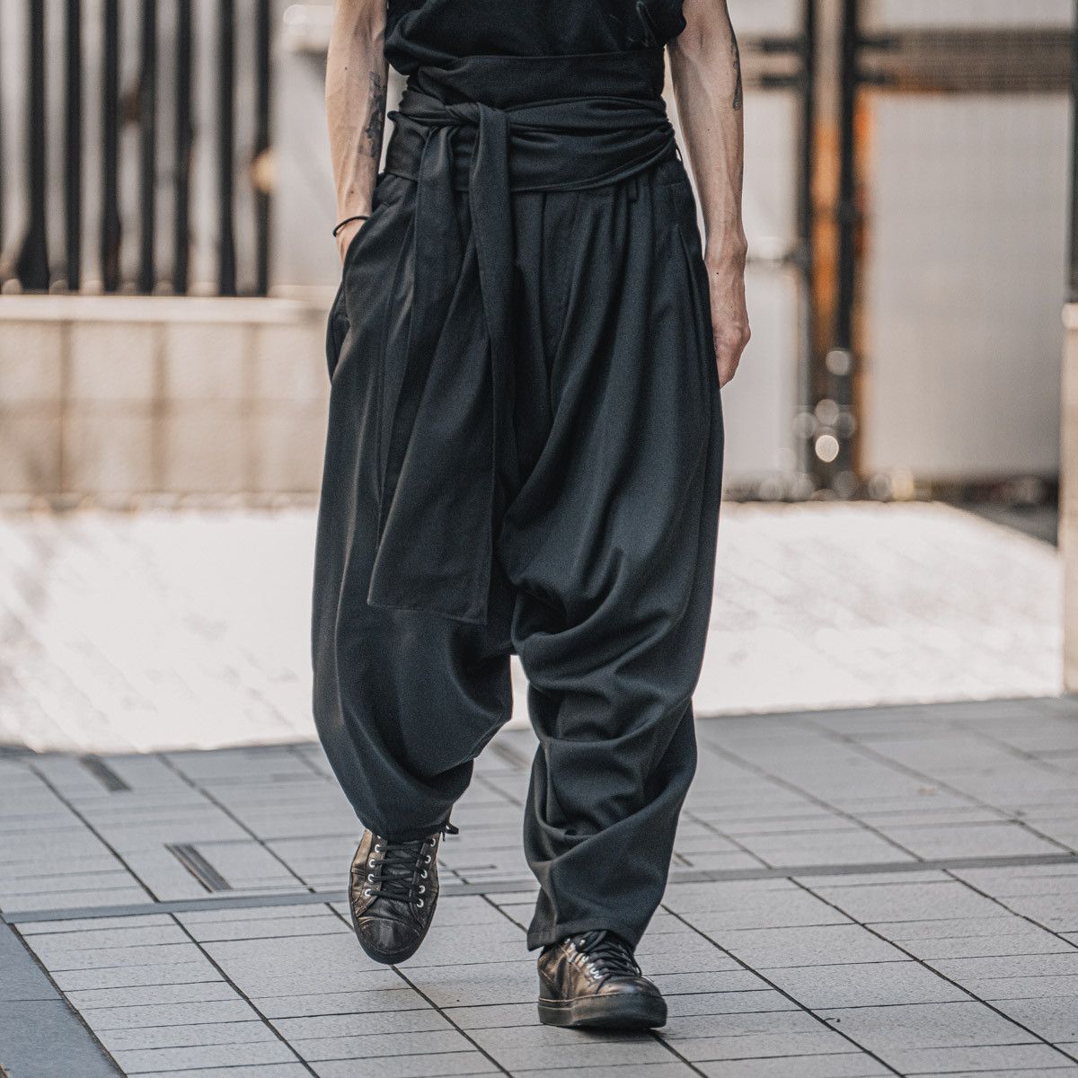 Yohji Yamamoto Yohji Yamamoto Pour Homme - W/Gabardine Tie Drape Pants Size US 30 / EU 46 - 9 Thumbnail