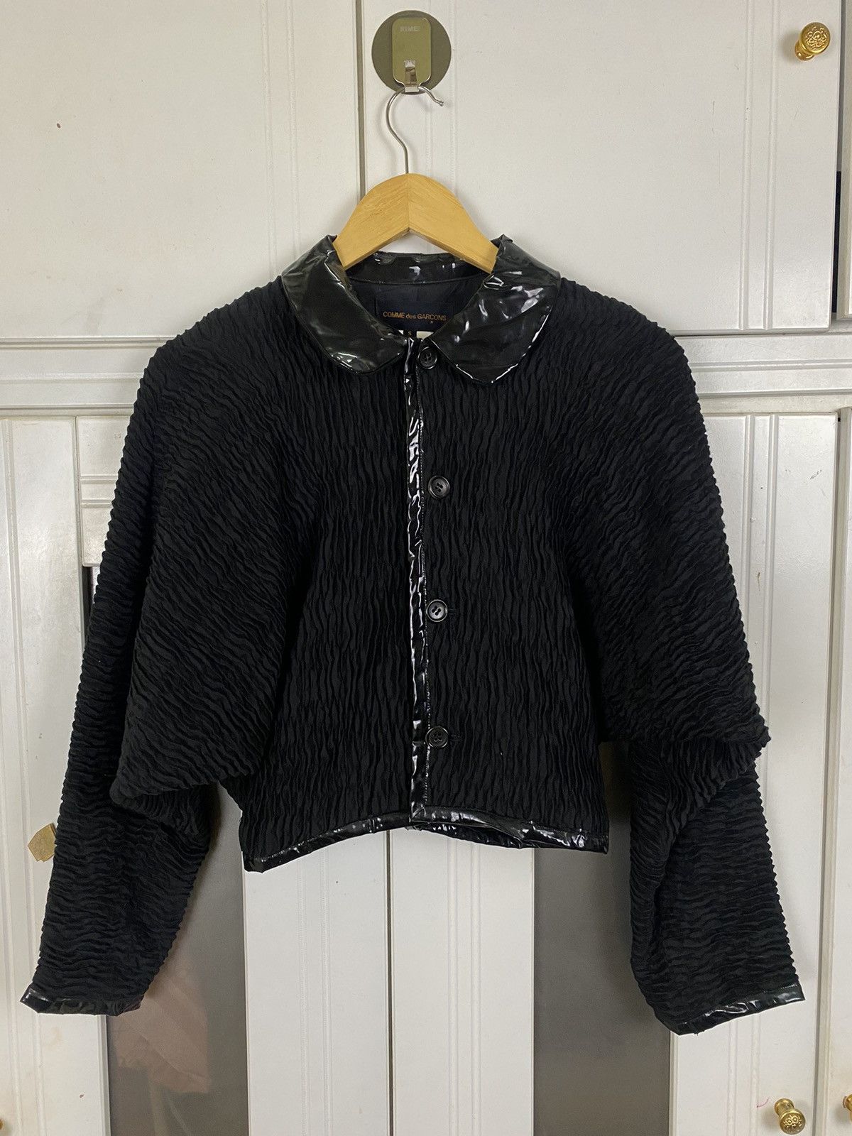 Comme des Garcons AD Winter Comme Des Garcons Pleating Wool/Silk Jacket Size S / US 4 / IT 40 - 1 Thumbnail