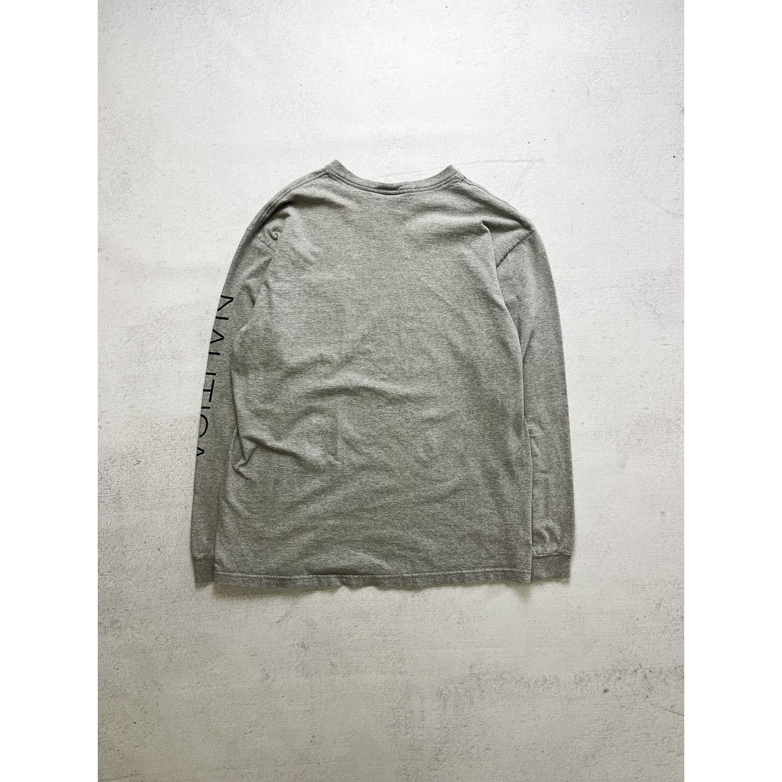 Nautica Vintage 90s Nautica Grey Crewneck T-Shirt - Men's Medium Size US M / EU 48-50 / 2 - 2 Thumbnail
