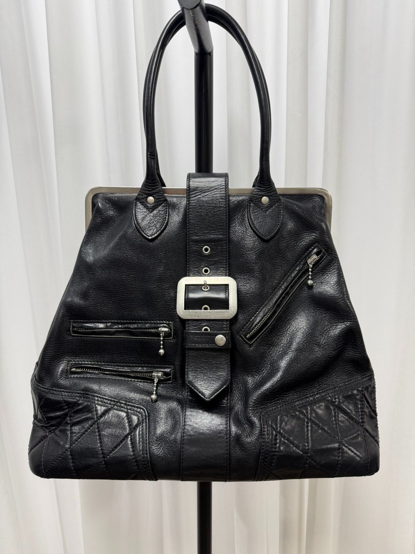 Junya Watanabe Junya Watanabe Cowhide Gold Buckle Handbag Size ONE SIZE - 1 Thumbnail