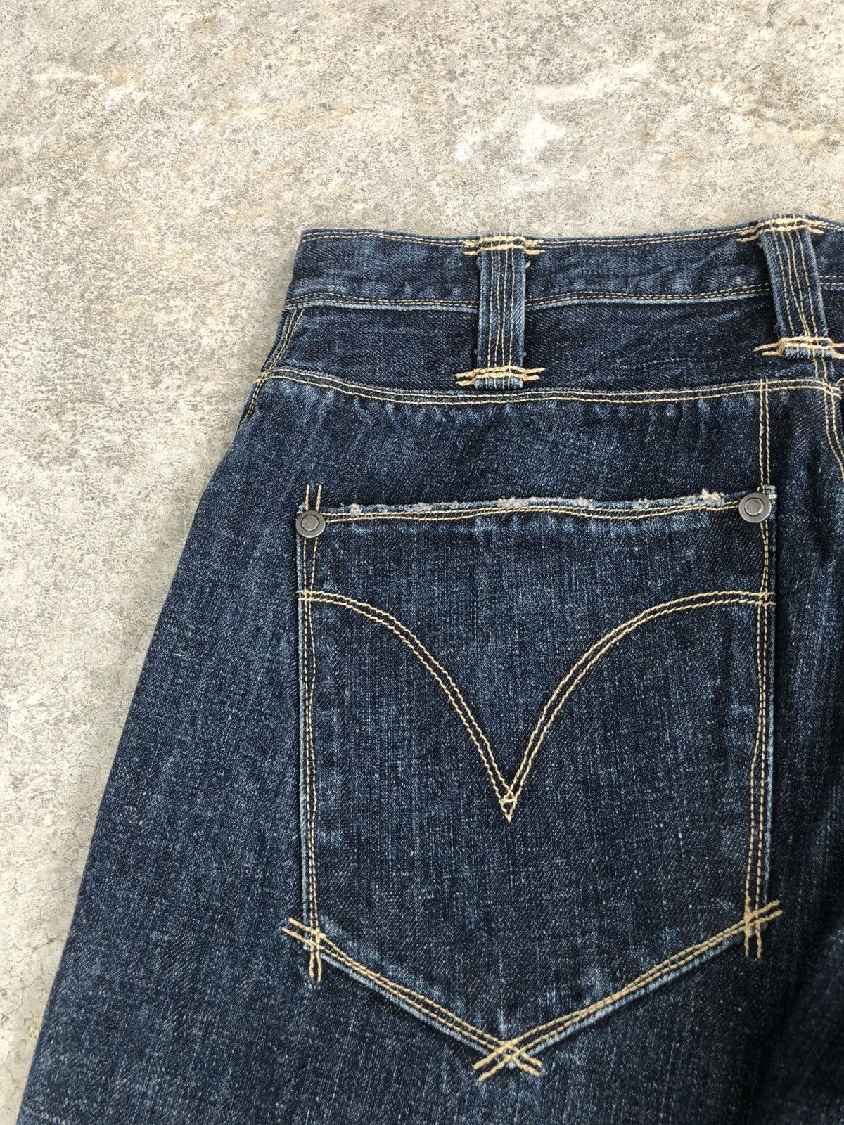 Levi's Flared Levis Engineered Bootcut Distressed Denim Size US 30 / EU 46 - 16 Thumbnail