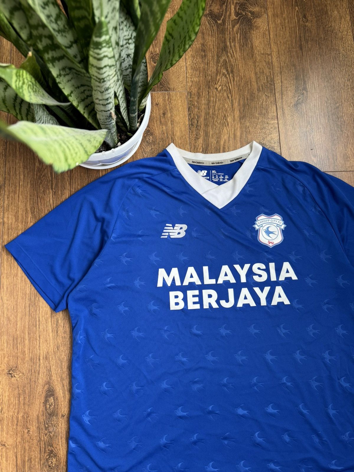 New Balance New Balance Cardiff City FC 2022/23 Away Shirt jersey Size US XL / EU 56 / 4 - 2 Thumbnail